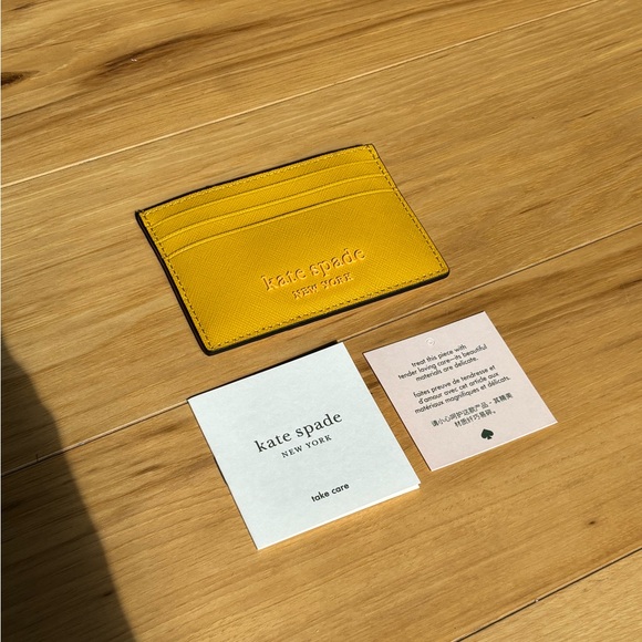 Kate Spade Vibrant Yellow Card Holder - Picture 1 of 3
